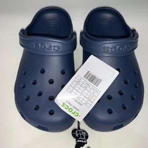 NEW Crocs Unisex-Child Classic Clog Size 4Y